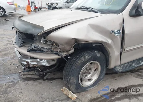 1998 Ford F-150 Lariat/Standard/Xl/Xlt z USA, uszkodzony, nr VIN 1FTZX18W1WNB49823